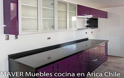 Muebles de cocina44 cubierta de cuarzo negro instalada en Arica